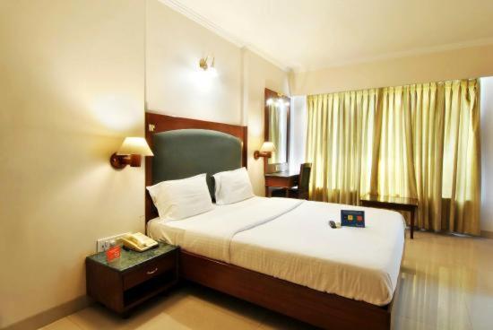 Hotel Lotus Pune Dış mekan fotoğraf